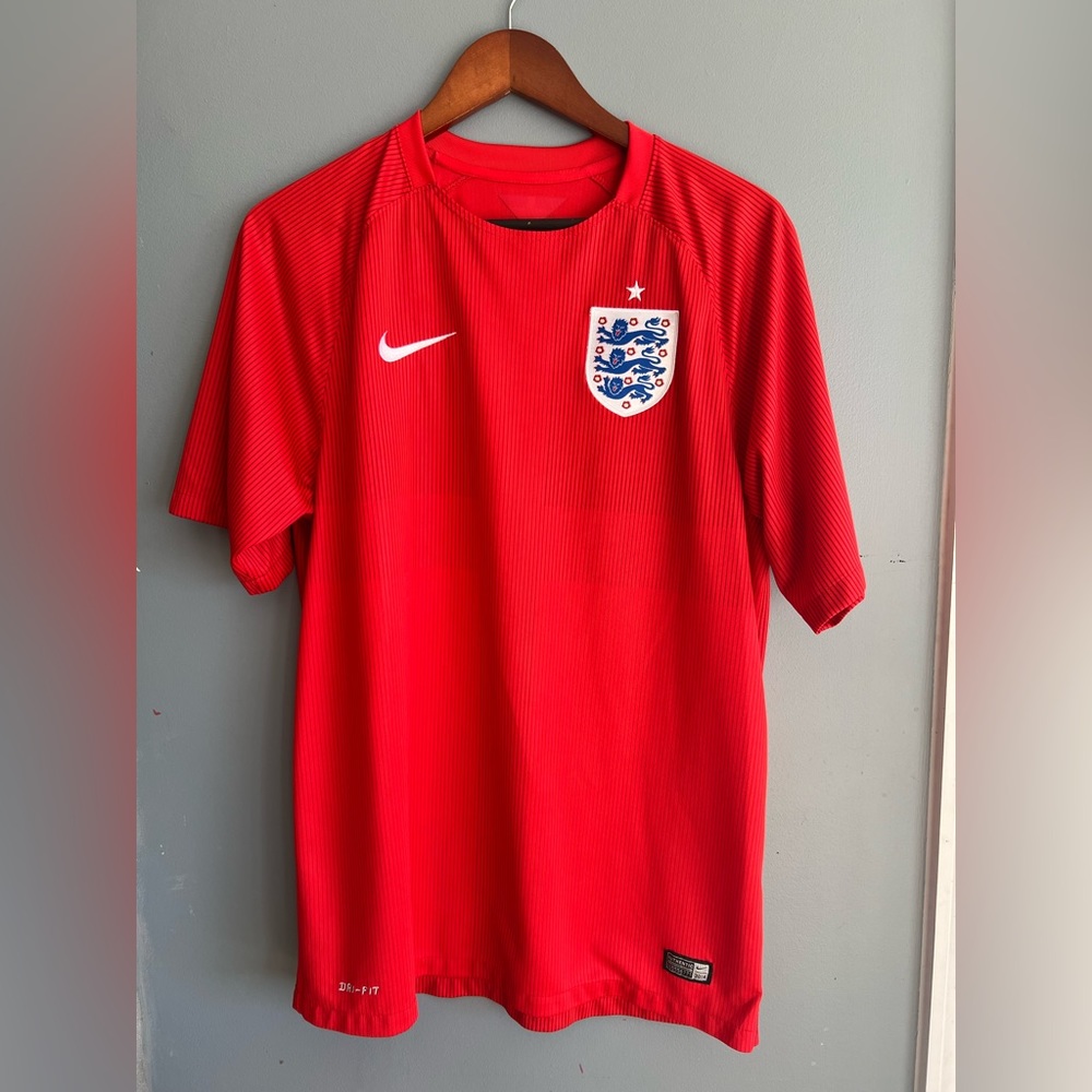 Nike Dri-Fit Men’s England soccer jersey